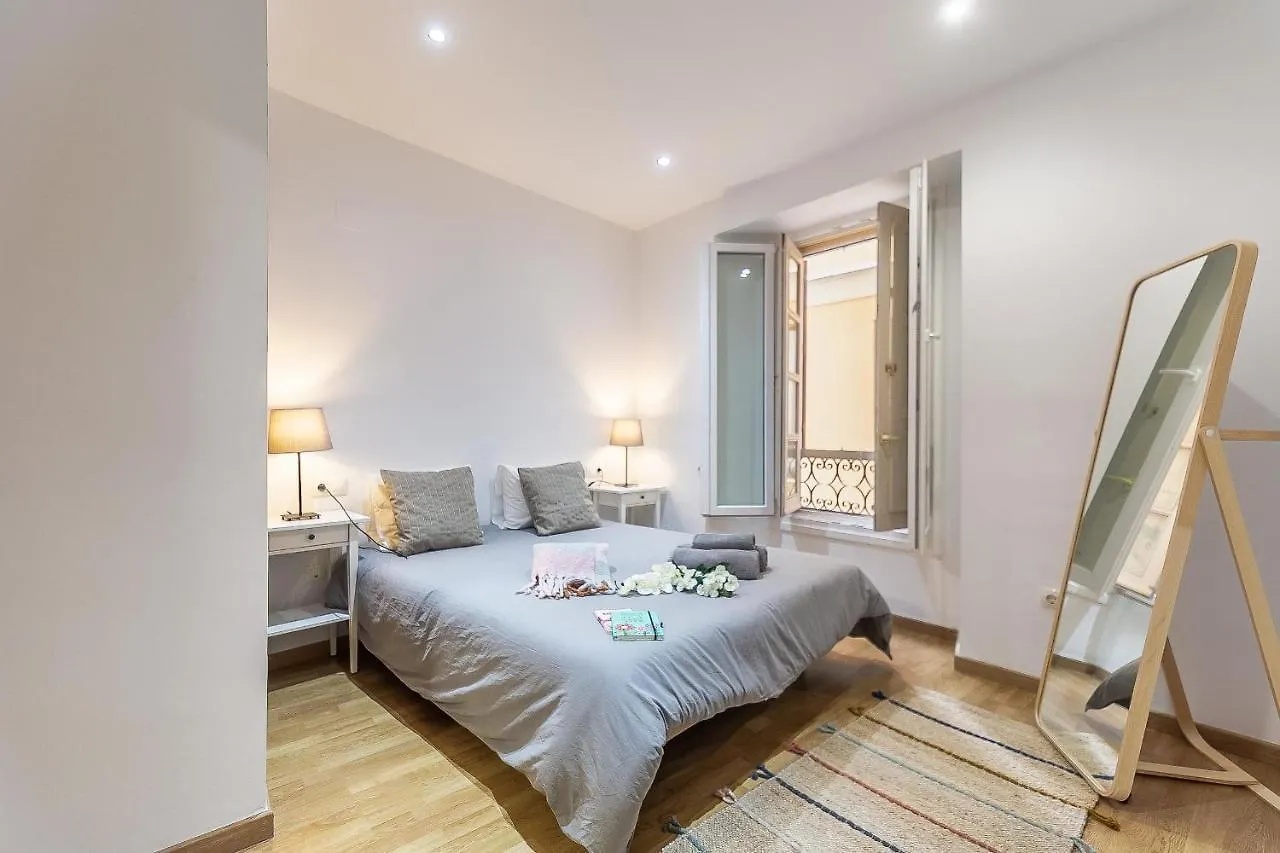 Boutique Mitjana Apartment مالقة إسبانيا