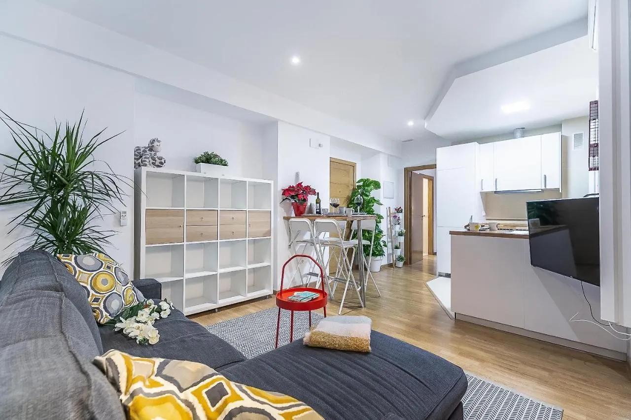 Boutique Mitjana Apartment Malaga
